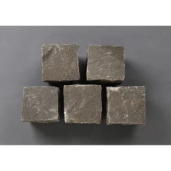 BASALT Pflasterstein ca. 9x9x9cm ANTH.ca. 85 STK/QM