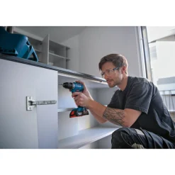 Bosch Akku-Bohrschrauber GSR 18 V-45 Professional mit L-Case Pick & Click