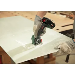 Bosch Akku-Säbelsäge Advanced Cut 18