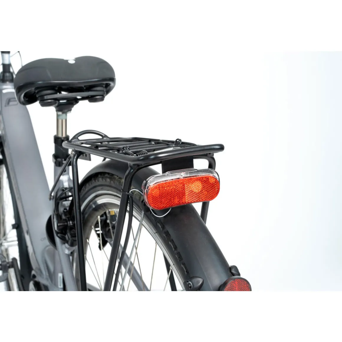 Fischer Bikes LED-Rückleuchte für Dynamo Gepäckträger