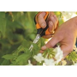 Fiskars Gartenschere Solid Micro-Tip SP130