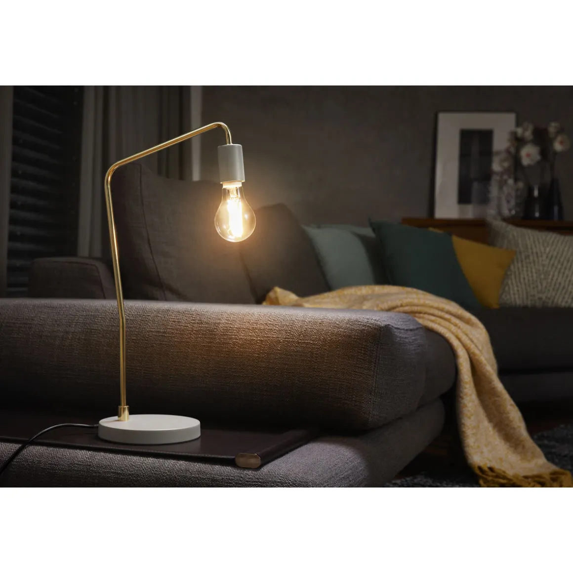 LED Gluehlampe E27 250lm 2.700K 25 WErsatz warmweiss Filament klar