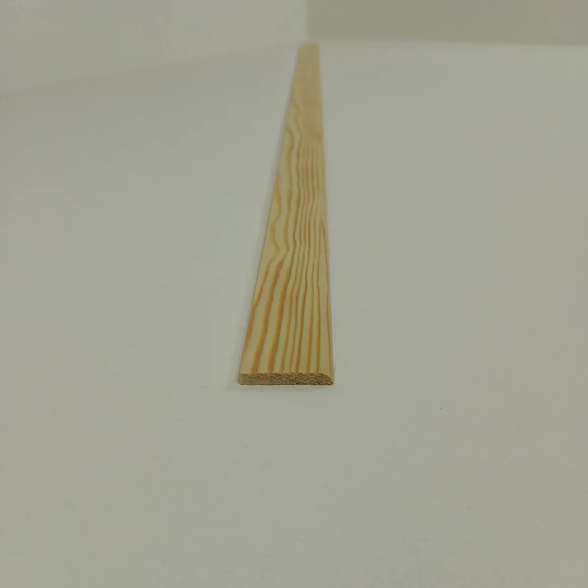 Sockelleiste Kiefer 5 x 30 x 1000 mm